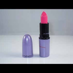 Authentic Mac lipstick Kelly Yum Yum